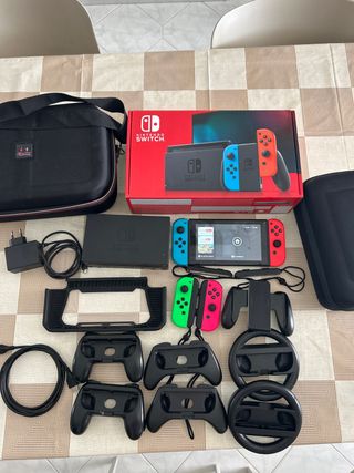Nintendo Switch - Console completa con accessori