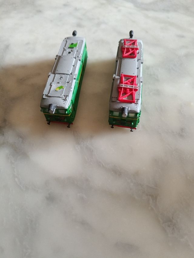 2 Carrocerías locomotora RENFE 1000