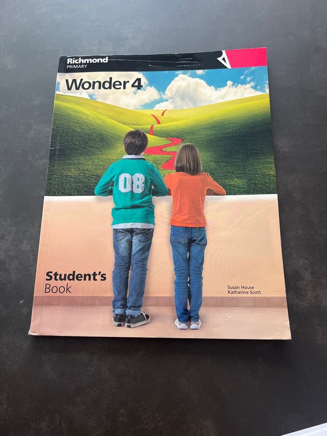 WONDER 4 STUDENT'S BOOK