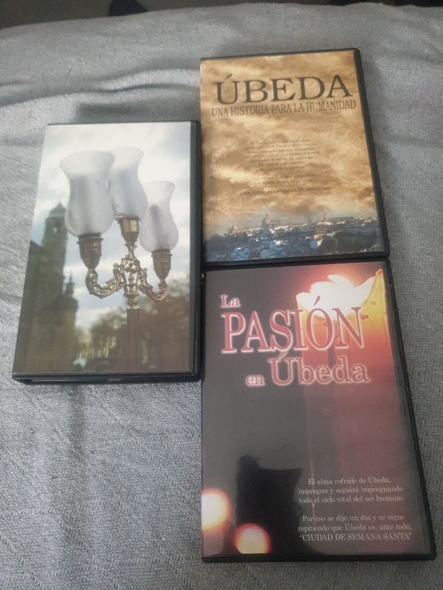 Úbeda Historia Pasión una vhs y las otras DVD