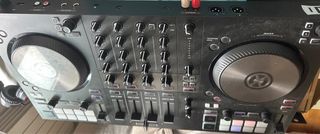 Traktor Kontrol S3: Controladora DJ