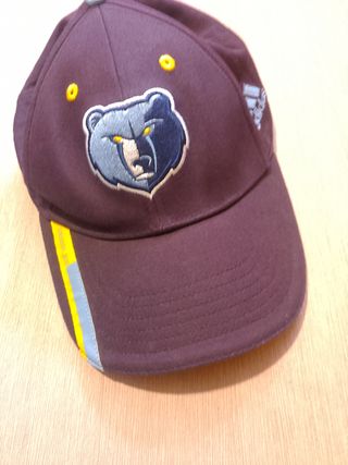 Gorra Adidas como nueva amarilla, azul,azul claro 