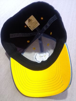 Gorra Adidas como nueva amarilla, azul,azul claro 