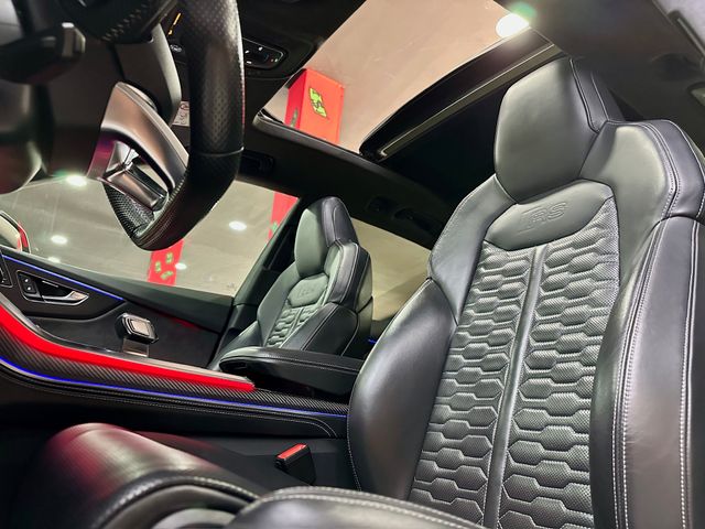 Audi RS Q8 TFSI Quattro 600cv