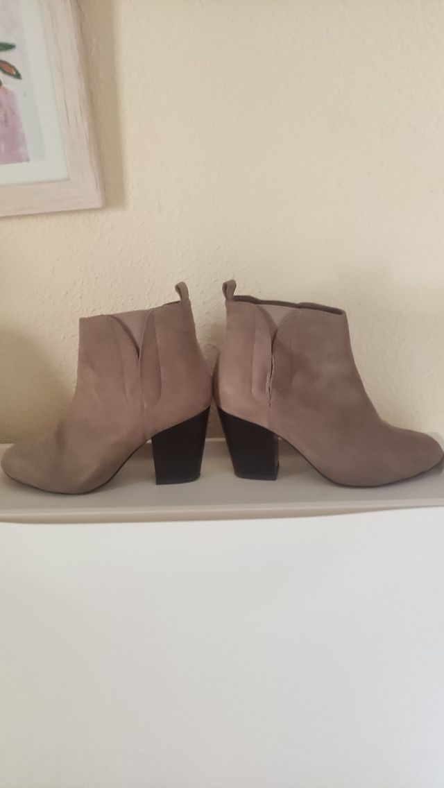 Botines mujer beige tacón 36