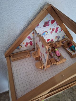 Casa muñecas de madera 