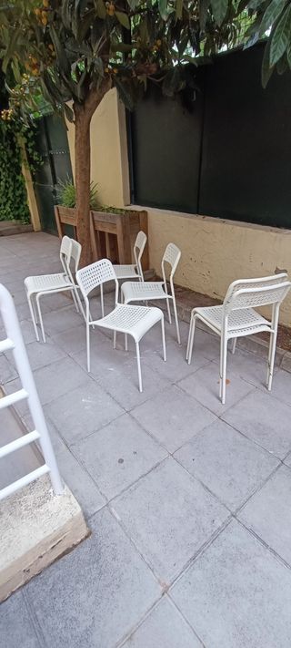 60
Sillas usadas 

