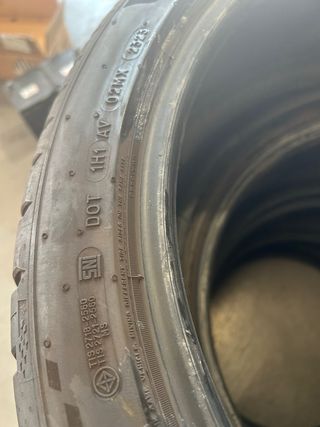 Neumáticos Michelin Pilot Sport 235/40-19