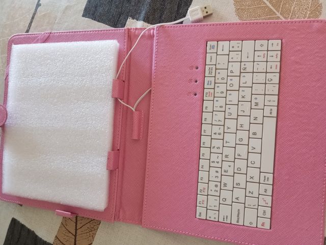 Funda tablet con teclado