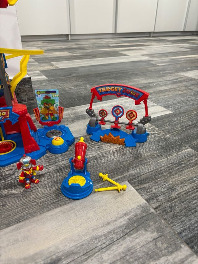 Torre Entrenamiento SuperThings