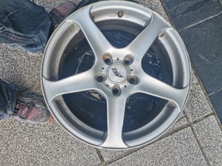 Llantas Aez 17" usadas Mitsubishi 3000gt