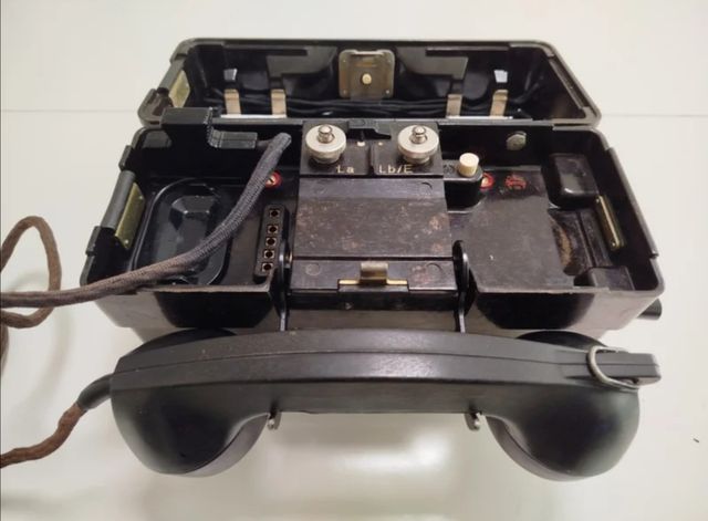 Telefoni militari antichi (4) 160€OFFERTA