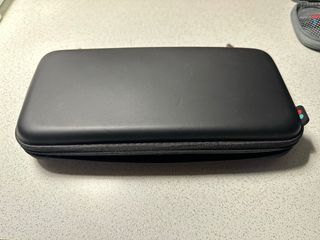 Nintendo Switch + Joy-Con gialli e blu