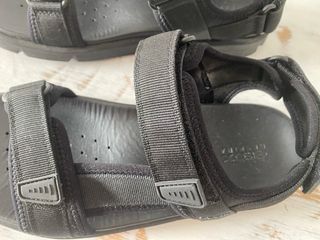 Sandalias Geox Hombre 43- Negras
