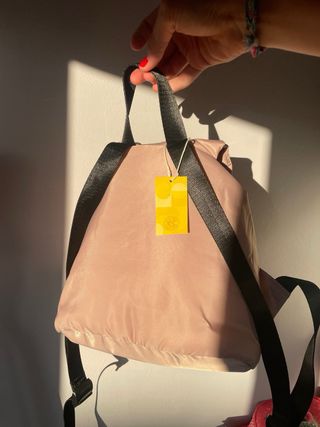 Mochila rosa acolchada