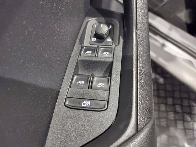 Skoda Karoq  1.0 TSI Ambition Ambition