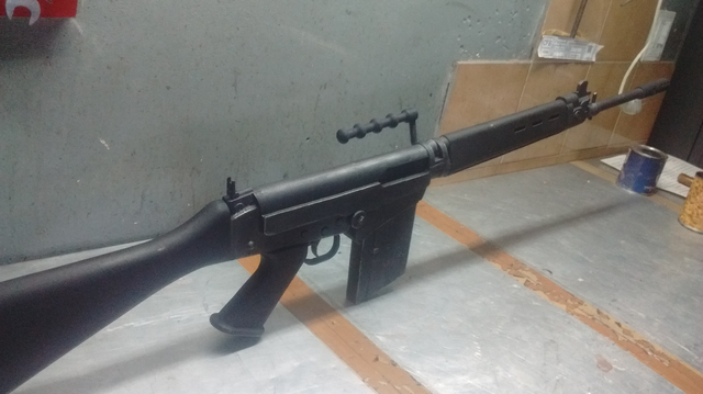 FN FAL - Juguete