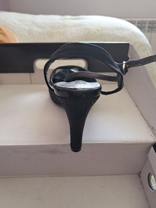 Zapatos tacón negros mujer