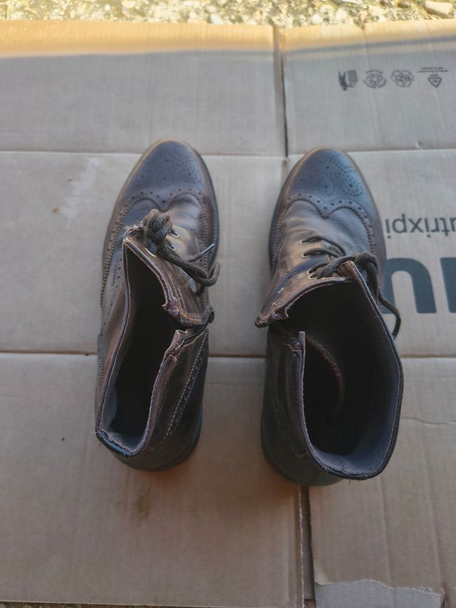 Stivali Marroni Stringati