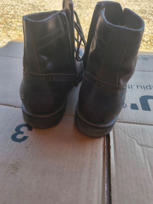 Stivali Marroni Stringati