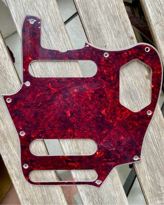 Guitarra Fender Jaguar (Negro)