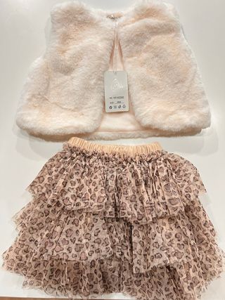 Conjunto bebé: chaleco y falda 36M