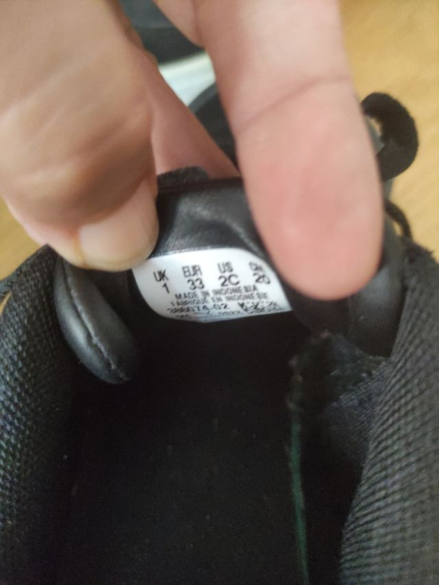 Zapatillas Puma - Talla 33