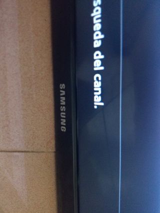 TV Samsung 32" negra con mando UE32D4003BW