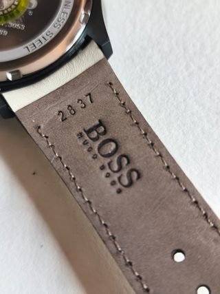 Reloj Hugo Boss negro y beige HB1513562