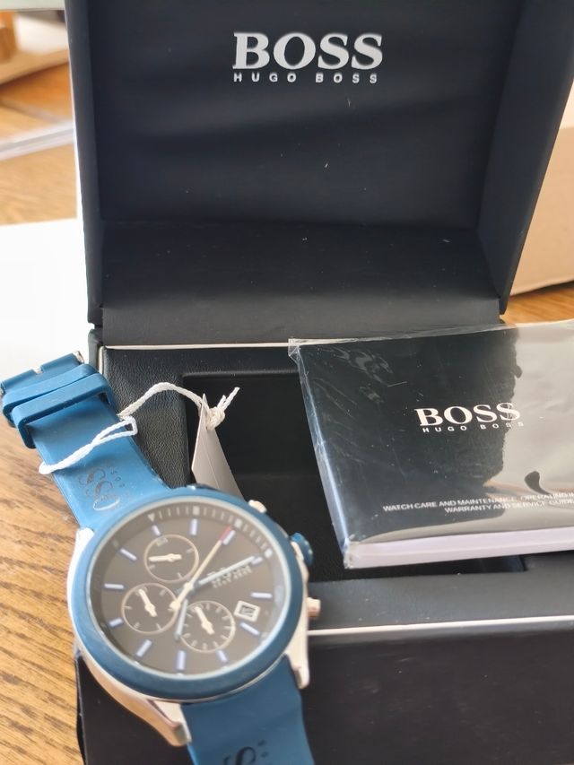 HUGO BOSS HB1513717 – Estilo y Prestigio