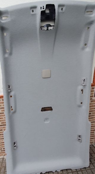 Tapizado de techos de todo tipo de coches.