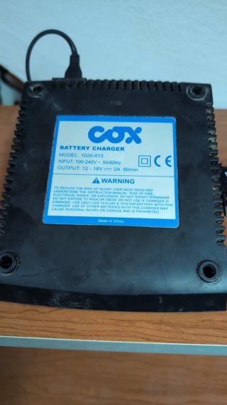 Cargador baterías Cox 12-18v solo caegador 