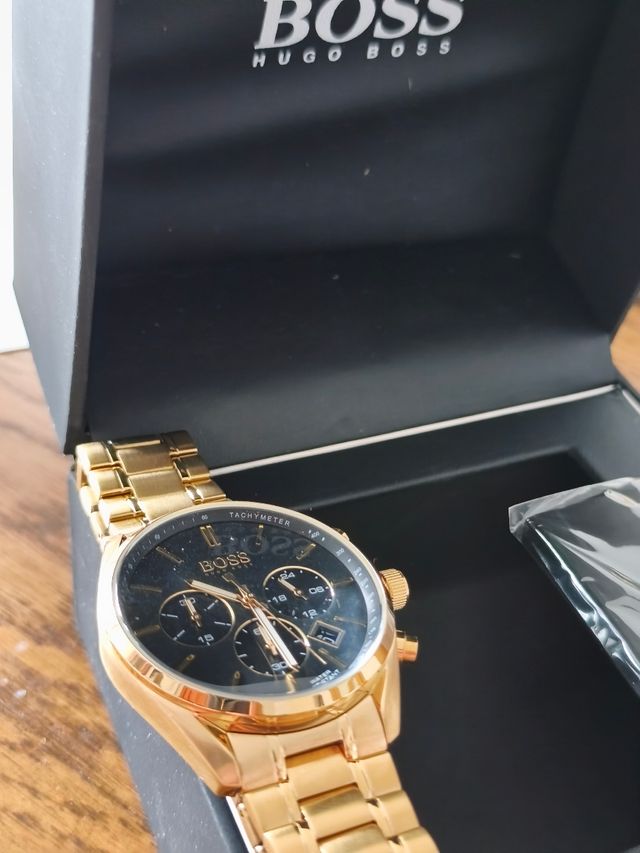 Reloj HB1513848 Hugo Boss metálico dorado amarillo