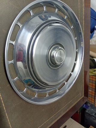 Tapacubos Ford GRANADA MK1 cromados clásicos 14"