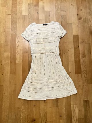 Vestito estivo beige lavorato a maglia