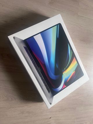 MacBook Pro 16" 2019 (con caja original)
