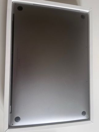 MacBook Pro 16" 2019 (con caja original)