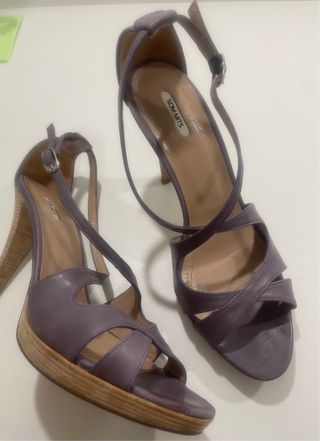 Sandalias SOMMITS tacón piel morada