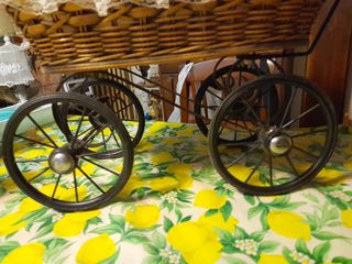 Carrozzina per bambola vintage
