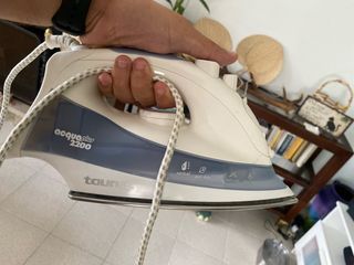 Plancha Taurus AquaPlus 2200