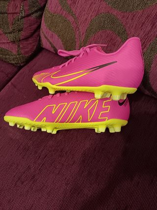 Botas fútbol Nike Mercurial Rosa