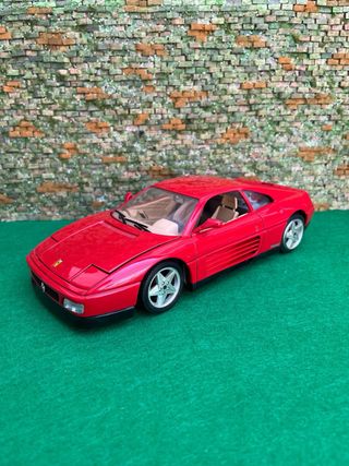 Ferrari 348tb (1989) – Escala 1:18 – Burago 