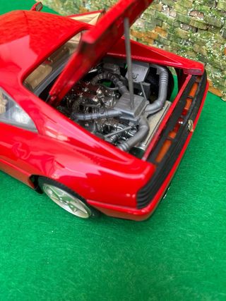Ferrari 348tb (1989) – Escala 1:18 – Burago 