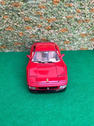 Ferrari 348tb (1989) – Escala 1:18 – Burago 