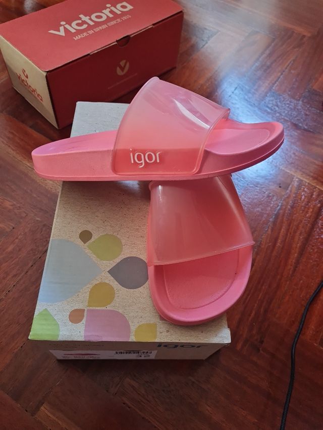 Chanclas IGOR talla 32
