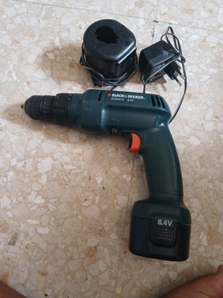 Taladro Black&Decker KC8441C 8.4V