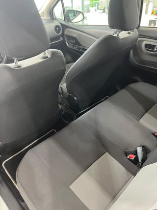 Toyota Yaris  hybrido automatico 2017