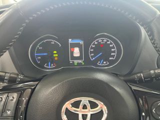 Toyota Yaris  hybrido automatico 2017