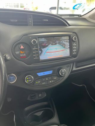 Toyota Yaris  hybrido automatico 2017