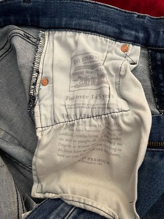 Jeans Levis rotos 512 